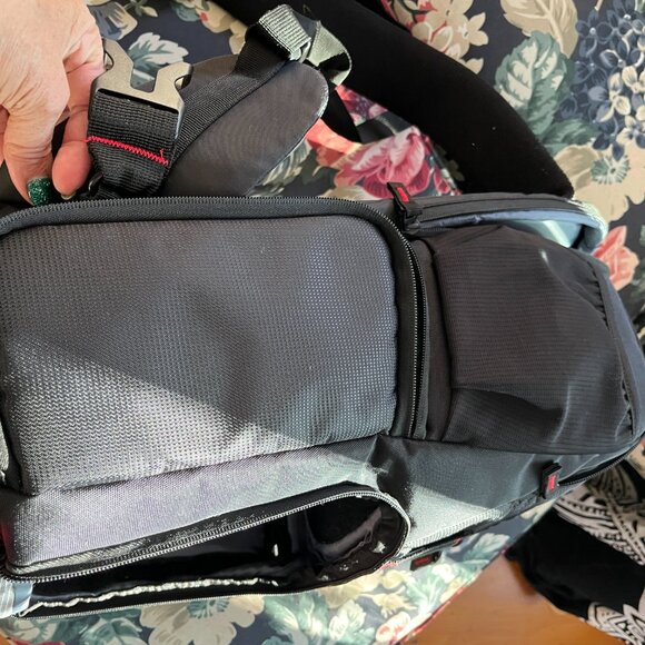 Deco Gear Camera Backpack - Picture 4 of 9